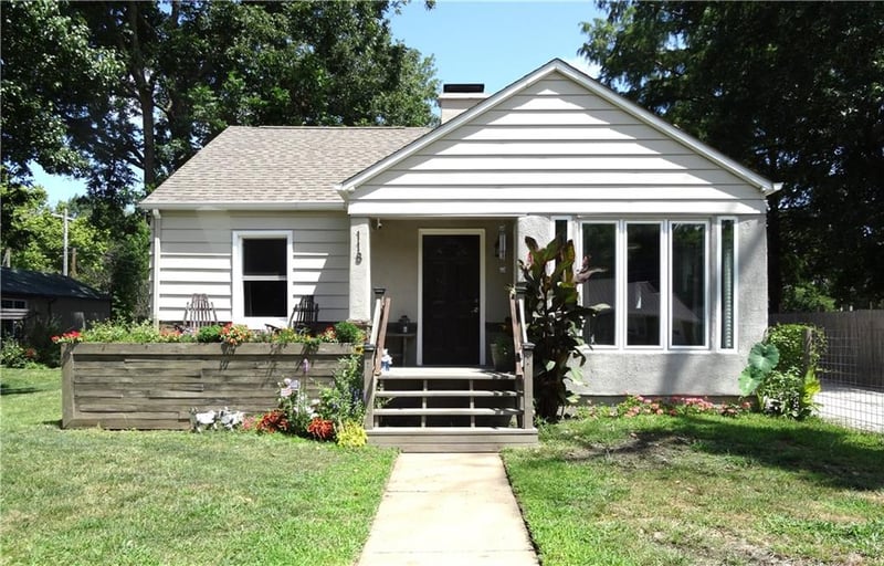 118 Walnut St, Rich Hill, MO 64779