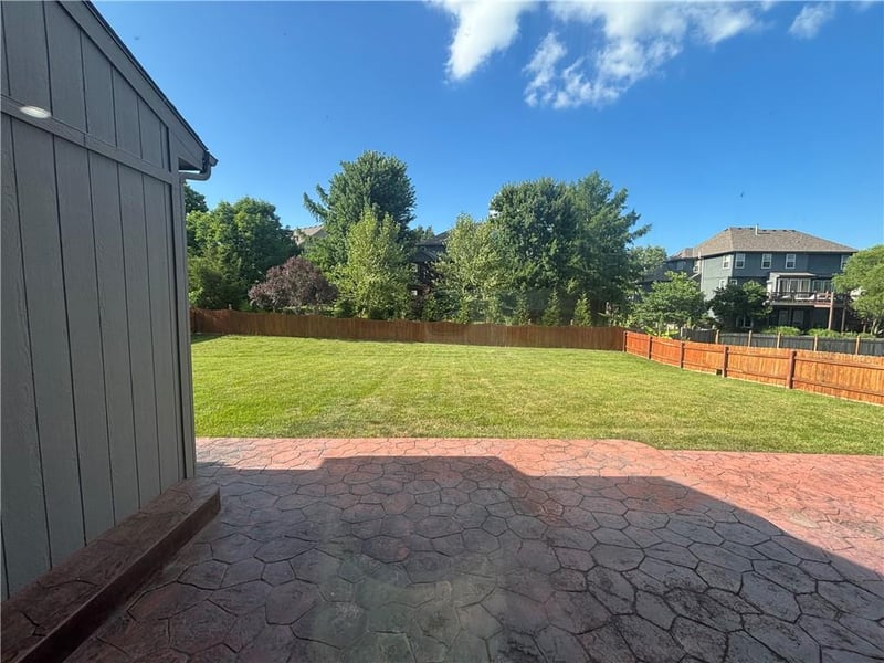 3812 94th Ter, Kansas City, MO 64156