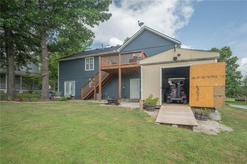 212 Lakeview Ln, Carl Junction, MO 64834