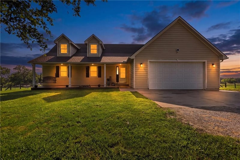 14711 State Route E Hw, Adrian, MO 64720
