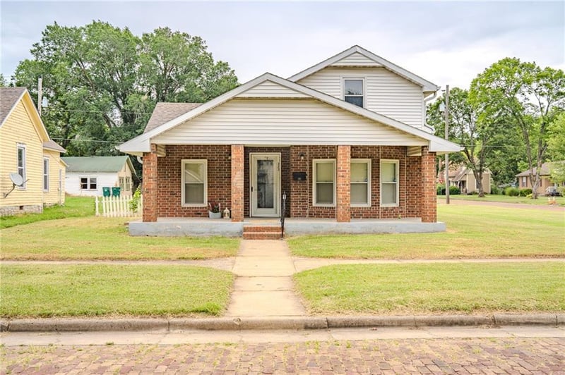 323 Holbrook St, Fort Scott, KS 66701