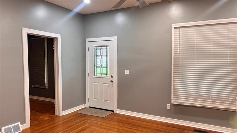 105 Kirkwood St, Highland, KS 66035