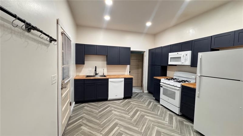 105 Kirkwood St, Highland, KS 66035