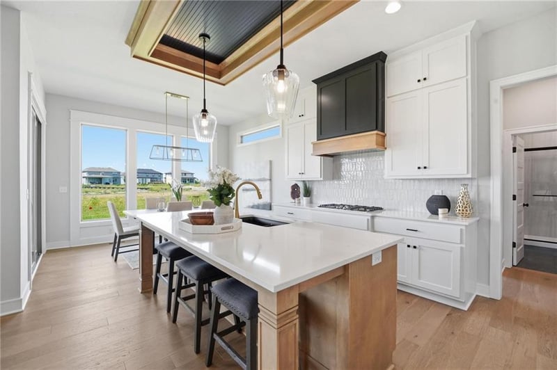 13304 179th St, Overland Park, KS 66013