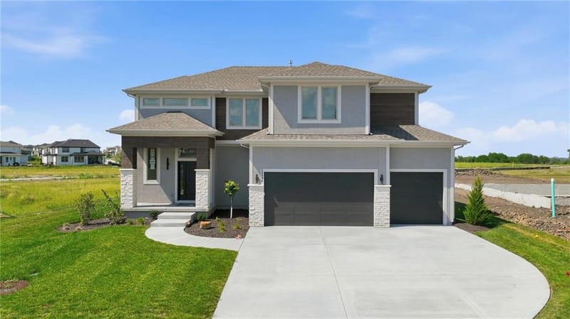 13304 179th St, Overland Park, KS 66013