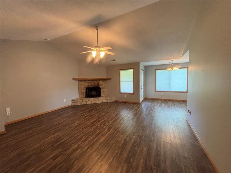 747 Beech St, Ottawa, KS 66067