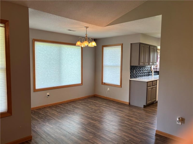 747 Beech St, Ottawa, KS 66067
