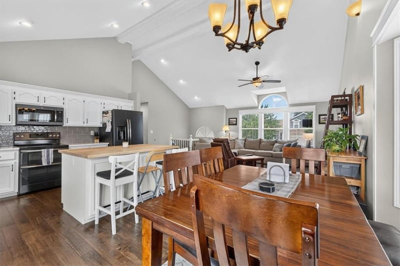 1505 Birch Dr, Greenwood, MO 64034