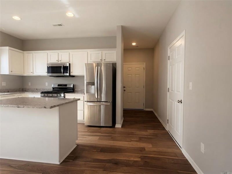 7712 124 St, Kansas City, MO 64163