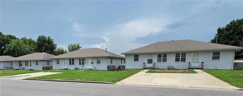 1200 Walnut St, Higginsville, MO 64037