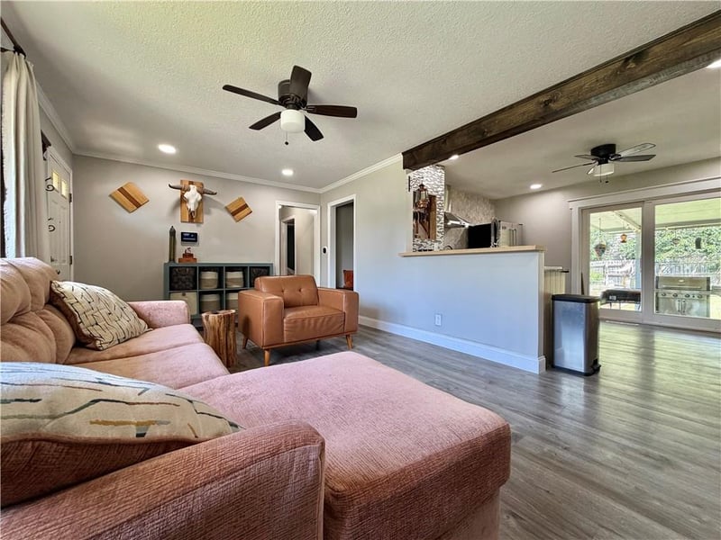 7408 Elm St, Raytown, MO 64133