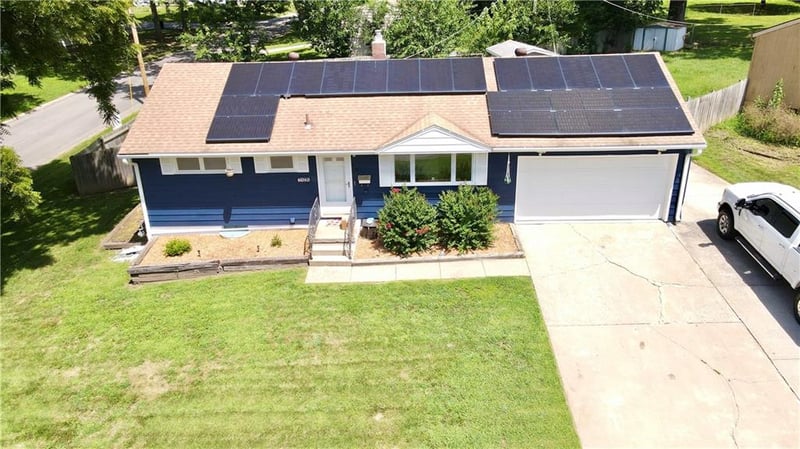 7408 Elm St, Raytown, MO 64133