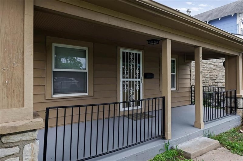 3929 Euclid Ave, Kansas City, MO 64130