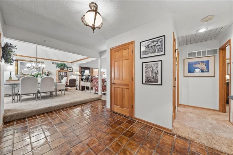 11715 102nd Ter, Overland Park, KS 66214