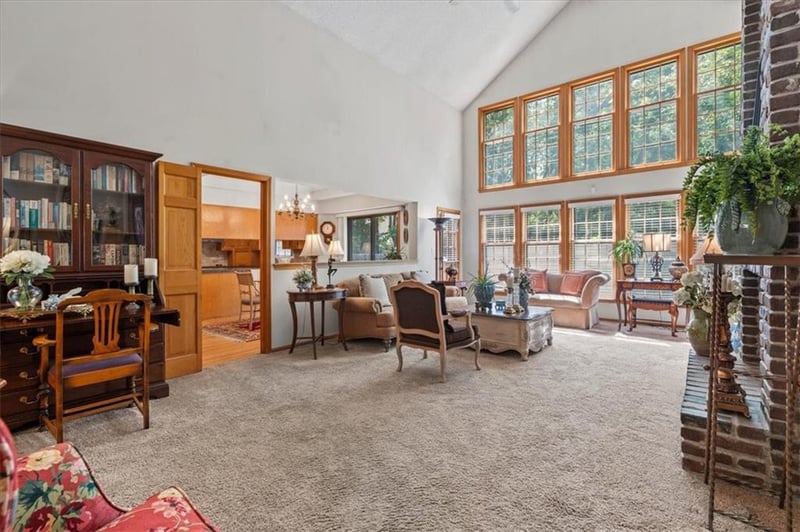 11715 102nd Ter, Overland Park, KS 66214