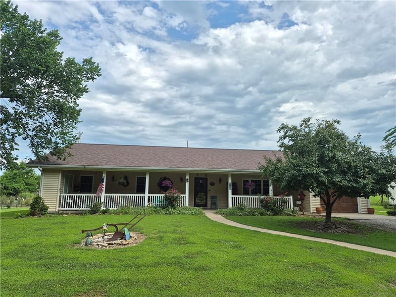 2445 158th St, Other, KS 66863