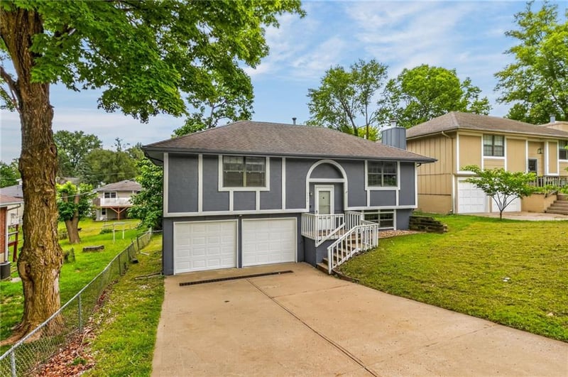 5209 46th St, Kansas City, MO 64117
