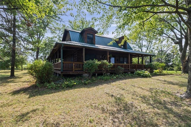 27817 S State Route 7 Hw, Harrisonville, MO 64701