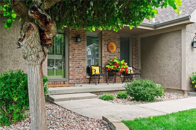 1402 Colony Dr, Kearney, MO 64060