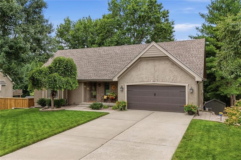 1402 Colony Dr, Kearney, MO 64060
