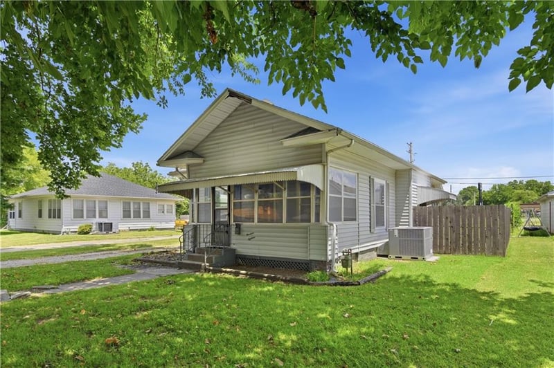 1918 Park Ave, Baxter Springs, KS 66713