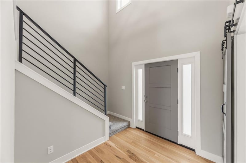 820 Partridge Ln, Blue Springs, MO 64014