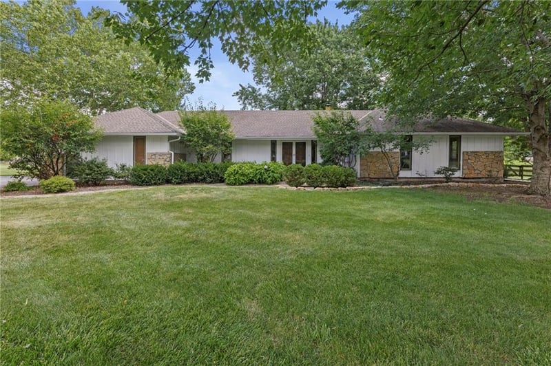 15005 Rosehill Rd, Overland Park, KS 66062