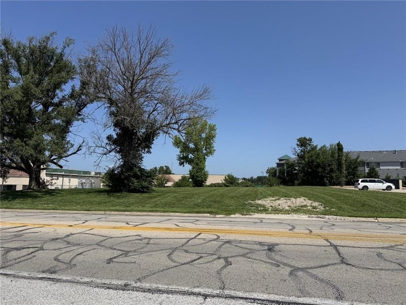 623 Young Ave, Warrensburg, MO 64093