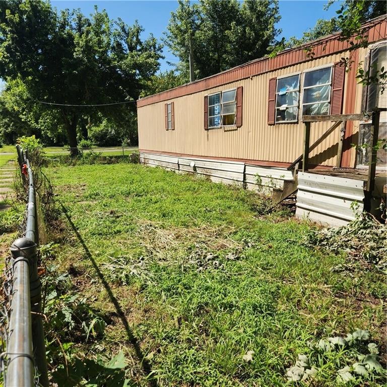 200 5th St, Henrietta, MO 64036