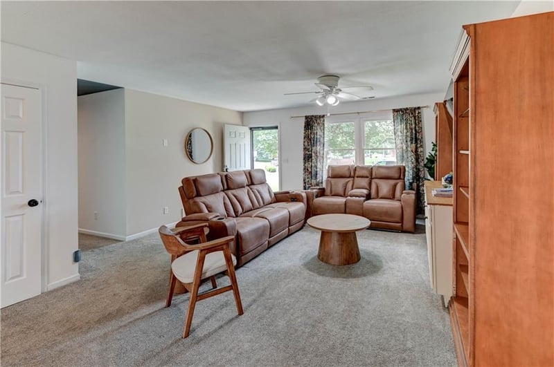 902 Birch St, Eudora, KS 66025