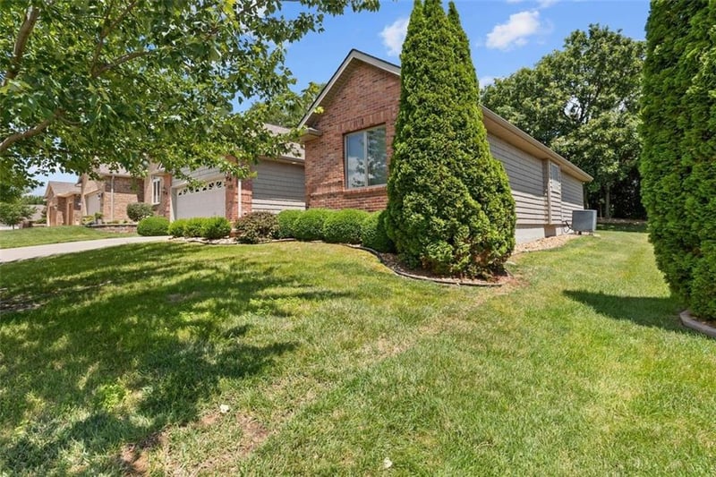 3355 Wood Ave, Independence, MO 64057