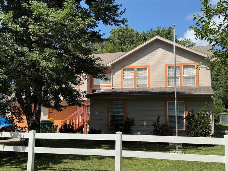 205 Madison St, Spring Hill, KS 66083