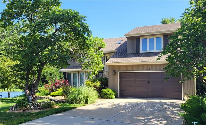 822 Lighthouse Point, Lee's Summit, MO 64082