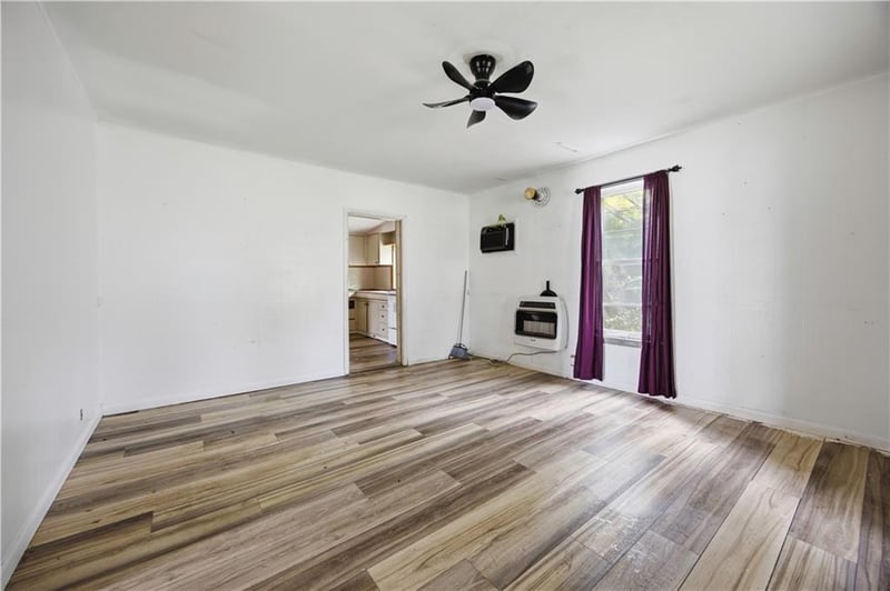 1420 4th St, Neodesha, KS 66757