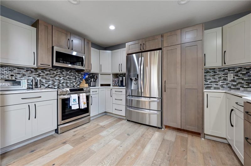 3 W St, Lake Lotawana, MO 64086