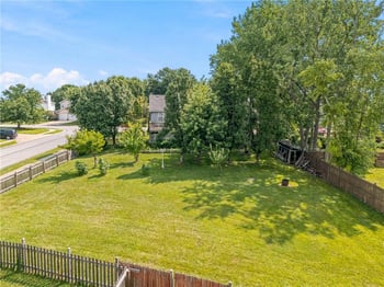 10126 N Highland Ter, Kansas City, MO 64155