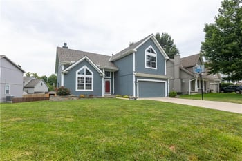 8612 NE 72nd Ter, Kansas City, MO 64158