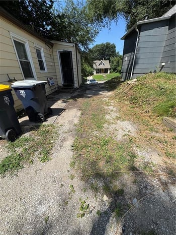 445 N Quincy Ave, Kansas City, MO 64123