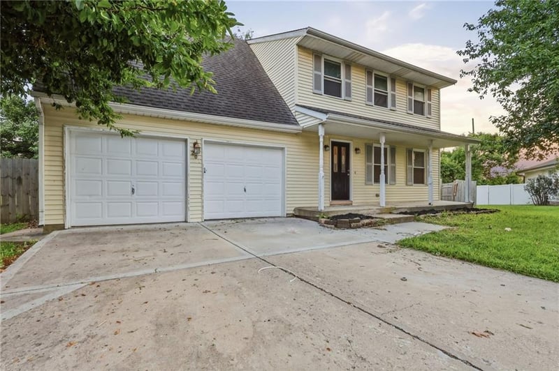 201 Poplar Dr, Gardner, KS 66030