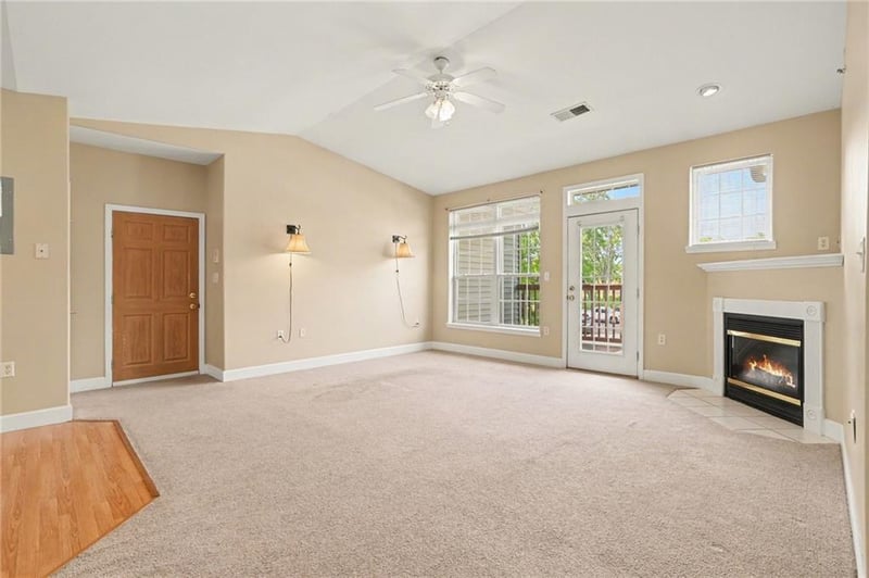 17201 E 32nd St S #11, Independence, MO 64055