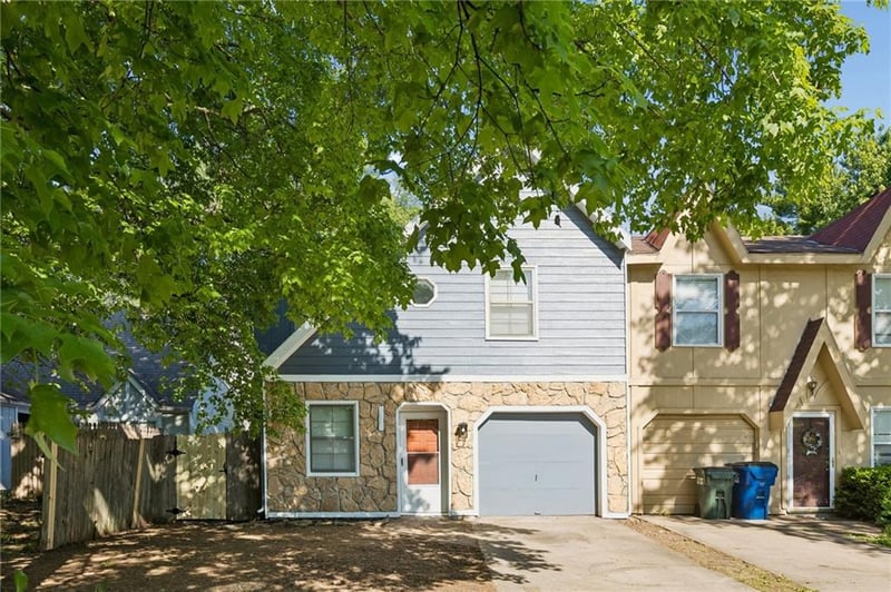 303 Northwood Ln, Lawrence, KS 66044
