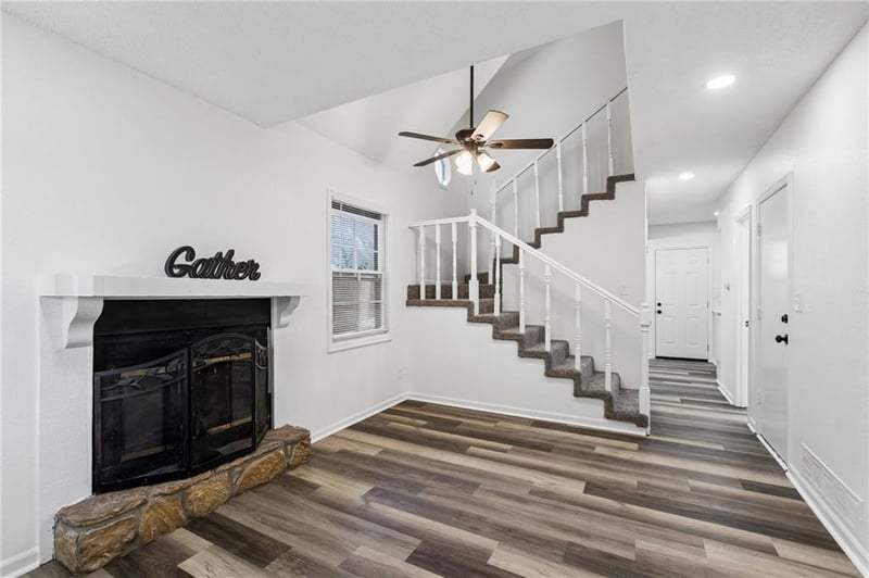 303 Northwood Ln, Lawrence, KS 66044