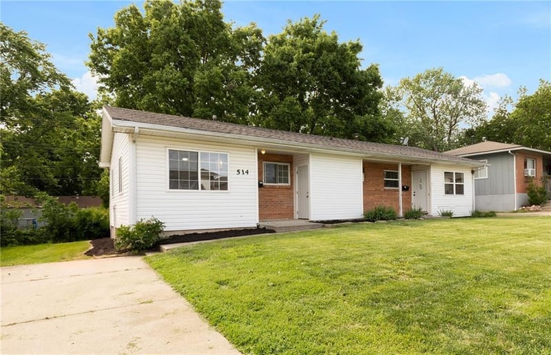 512-514 Maier Dr, Belton, MO 64012