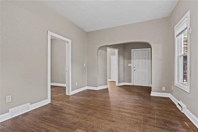 506 Oakley Ave, Kansas City, MO 64123