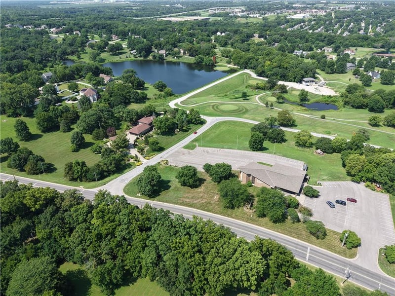 8535 Kill Creek Rd, De Soto, KS 66018
