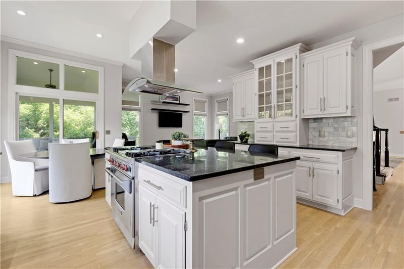 15448 Iron Horse Cir, Leawood, KS 66224