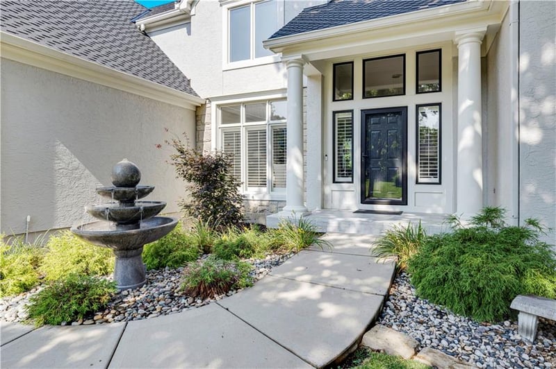 15448 Iron Horse Cir, Leawood, KS 66224