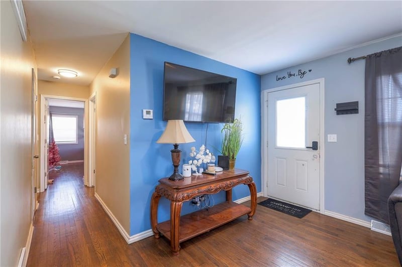304 South St, Harrisonville, MO 64701