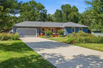 214 W 114th St, Kansas City, MO 64114