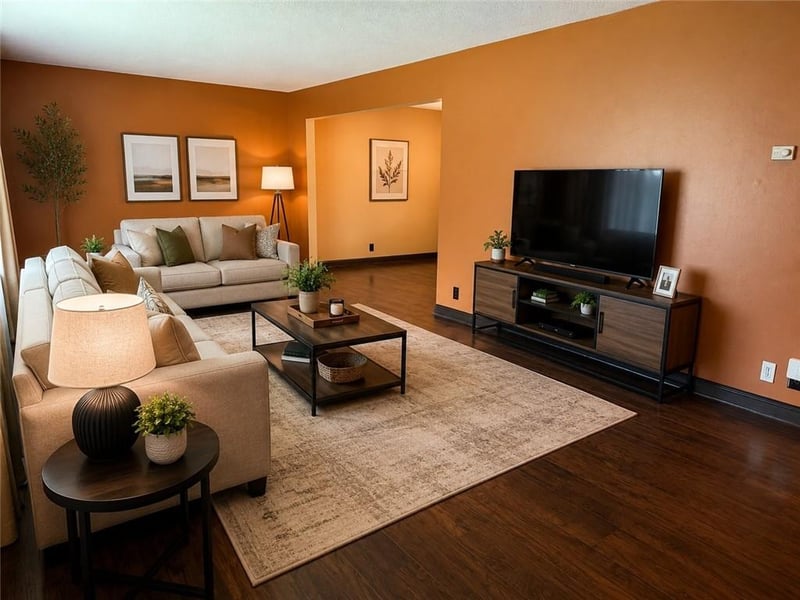 904 60th Ter, Kansas City, MO 64118